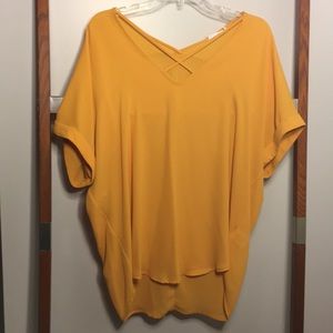 Silky yellow top